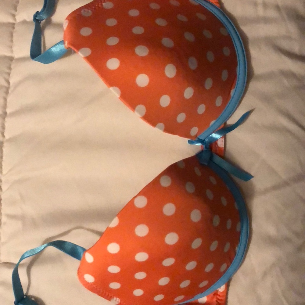 Multi brand bra lot size 34 C - Picture 4 of 8